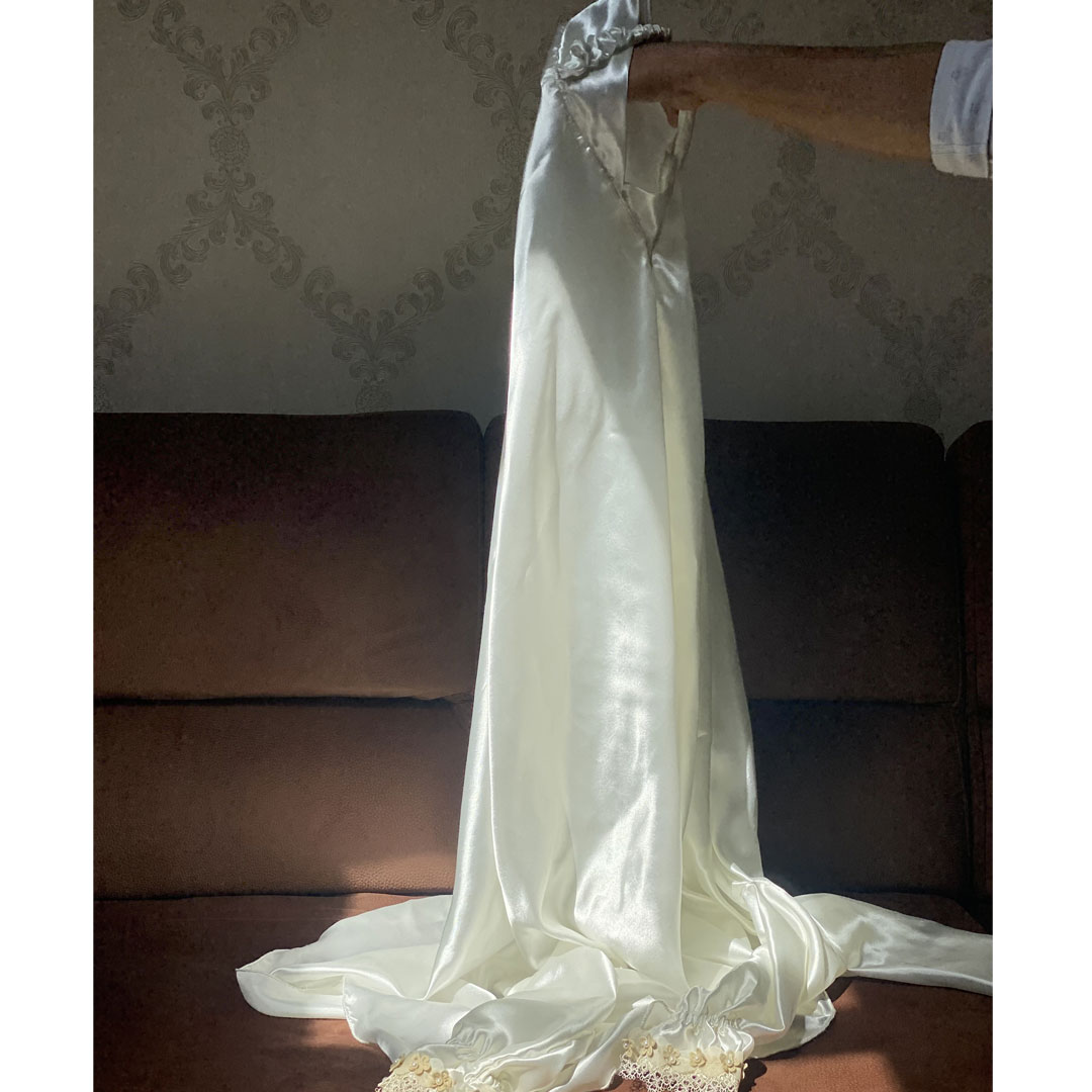 Satin Makkana with sleeves - Image 3