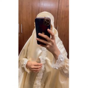 Full lace Makkana with sleeves