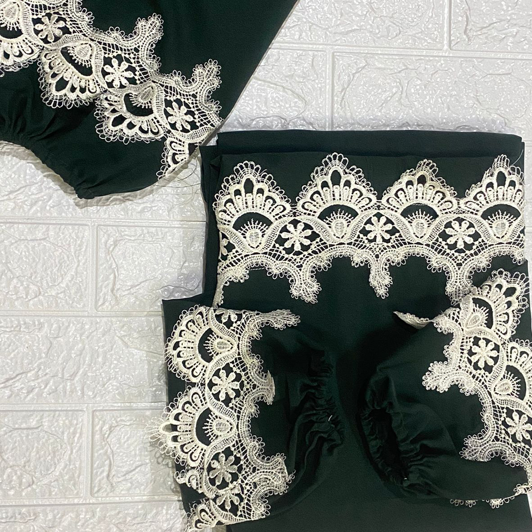 Luxurious crepe with imported Lace - Image 2
