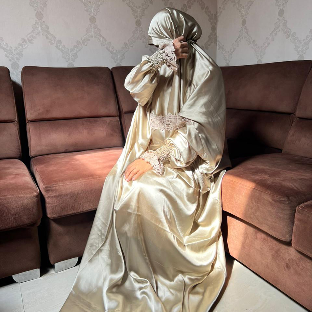 Luxurious Satin Prayer dress or jilbab - Image 2